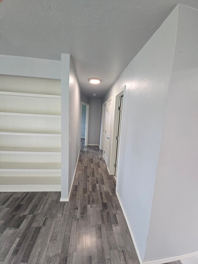 Hallway - 1500 Regency Blvd