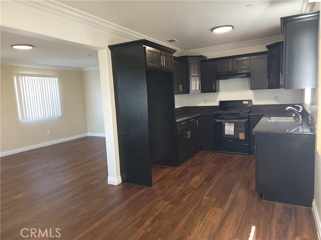 Building Photo - 1719 W 39th Pl