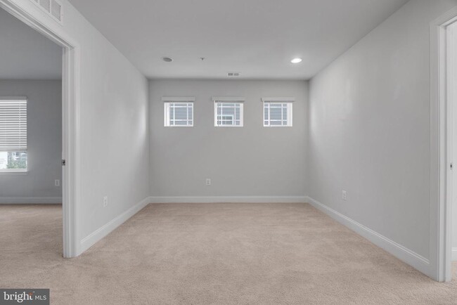 Building Photo - 7316 Hargrove Ct