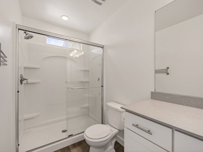 Building Photo - 98 E Harmony Ct