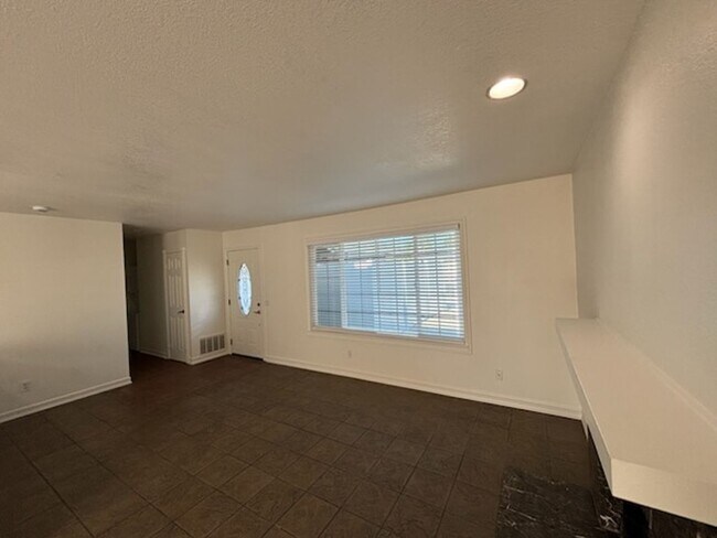 Building Photo - 12094 Coachman Ln
