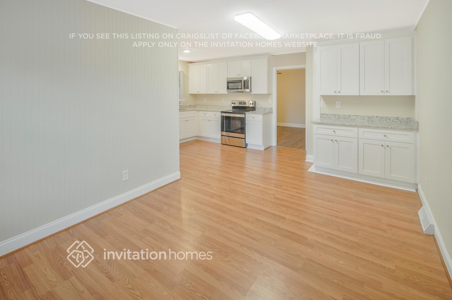 Building Photo - 8433 Dunsinane Dr