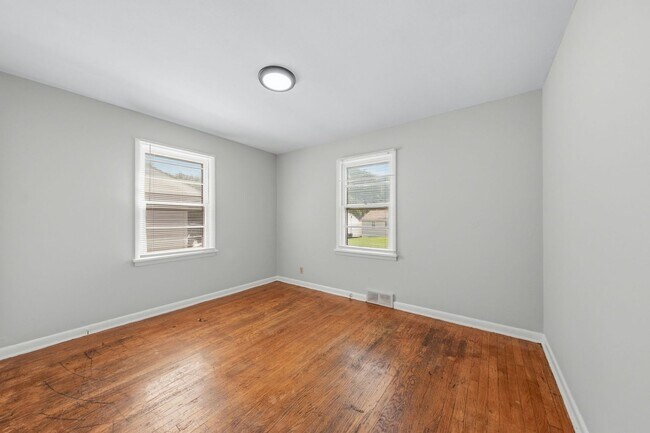 Building Photo - 8515 Jenny Dr