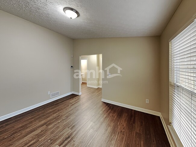 Building Photo - 520 Stone Shadow Drive