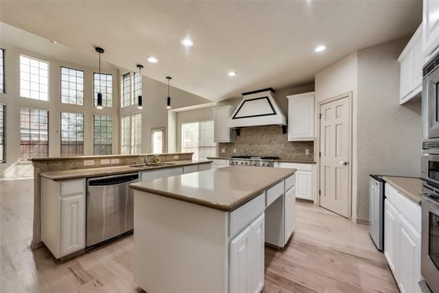 Building Photo - 701 Player Ave