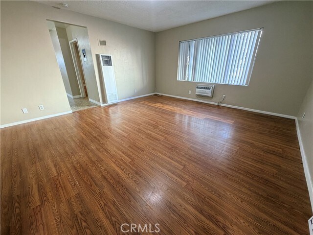 Building Photo - 888 N Palm Ave