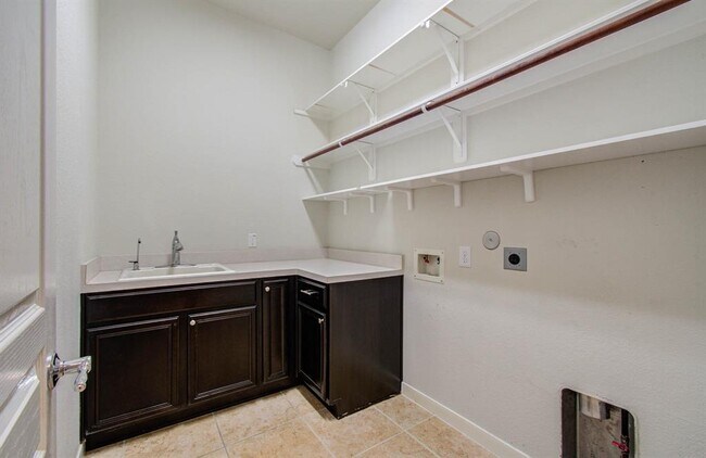 Building Photo - 25314 Celtic Terrace Dr