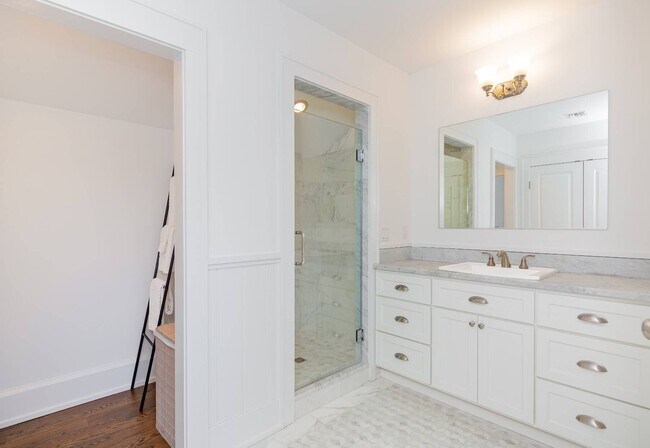 Building Photo - 20 Lighthouse Ln