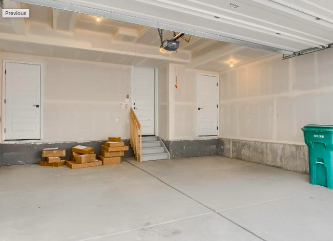 Garage 2 cars - 20999 E Quincy Dr