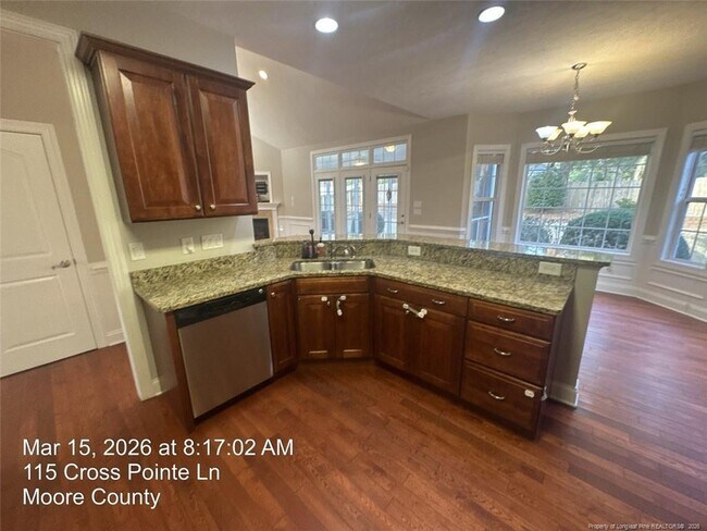 Building Photo - 115 Cross Pointe Ln