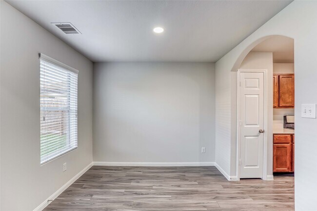 Building Photo - 5405 Rio Ramos Ct