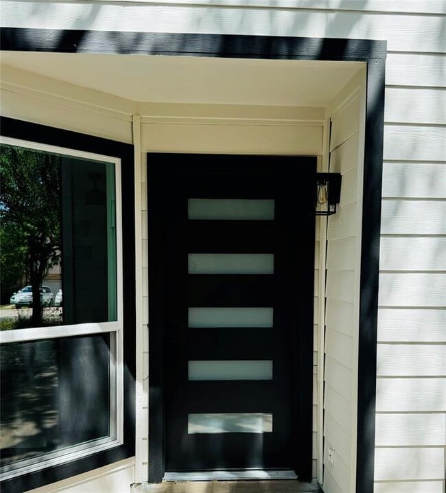 Building Photo - 5013 Cana Cove