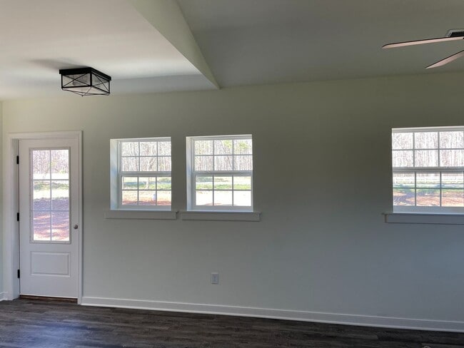 Building Photo - RENTAL IN POWHATAN!!!