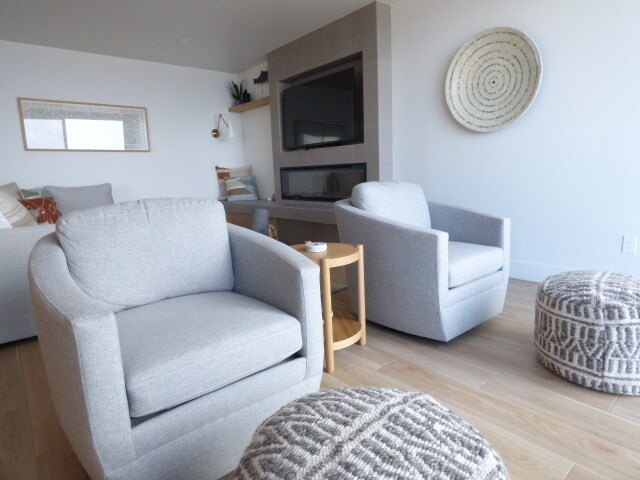 Building Photo - 909 Coast Blvd