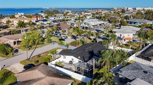 Building Photo - 2161 Edythe Dr