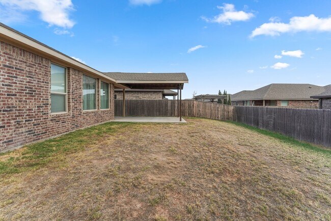 Building Photo - 6621 Hall of Fame Blvd