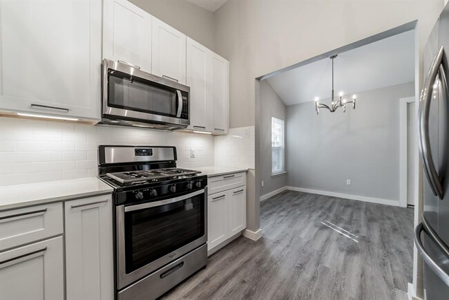Building Photo - 10429 Firethorn Ln
