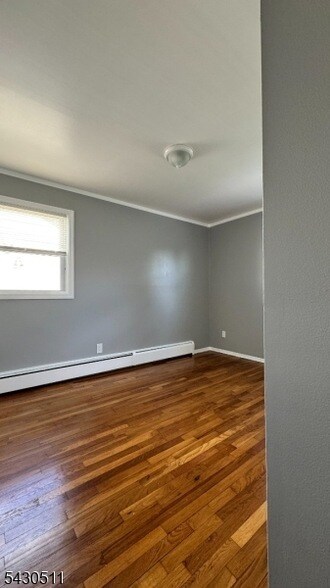 Building Photo - 424 Dewitt St