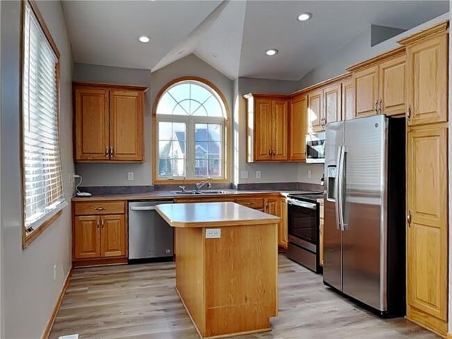 Building Photo - 1909 135th Ave NW