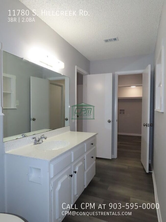 Building Photo - 11780 S Hillcreek Rd