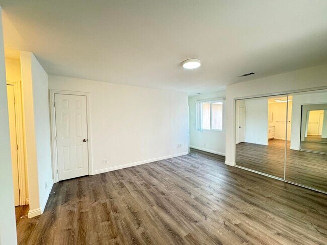 Building Photo - 7304-7308 Fulton Street