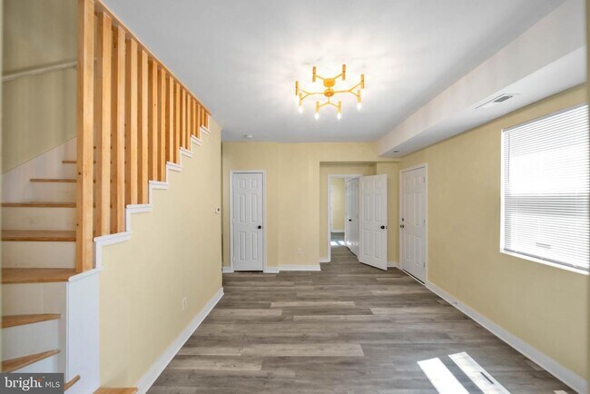 Building Photo - 2712 Sherman Ave NW