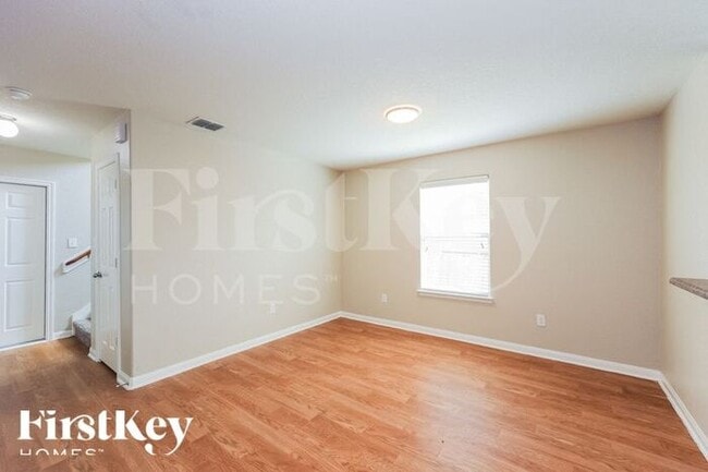 Building Photo - 5831 Forest Canyon