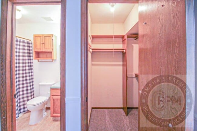Building Photo - Spacious 3 Bedroom / 3 Bathroom Home!