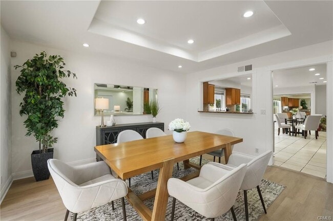 Building Photo - 18760 Wells Dr