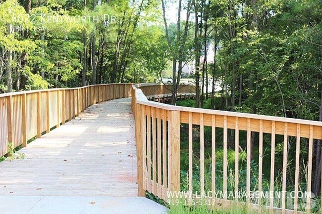 Building Photo - 6022 Kentworth Dr