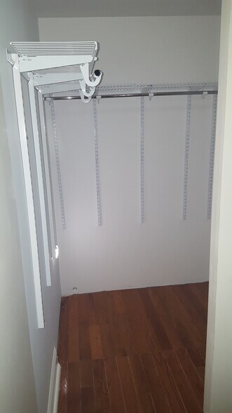 Building Photo - 7 Augusta Dr