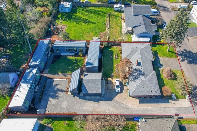 Building Photo - Morris Street Commons Modualr Living! 2/1 55+ Community Living!