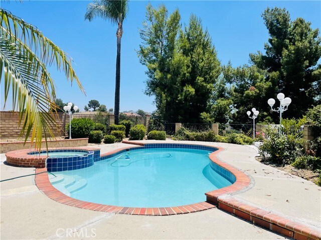 Building Photo - 22088 Cedardale Dr