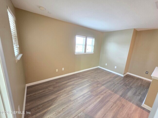 Building Photo - 104 Crete Ct