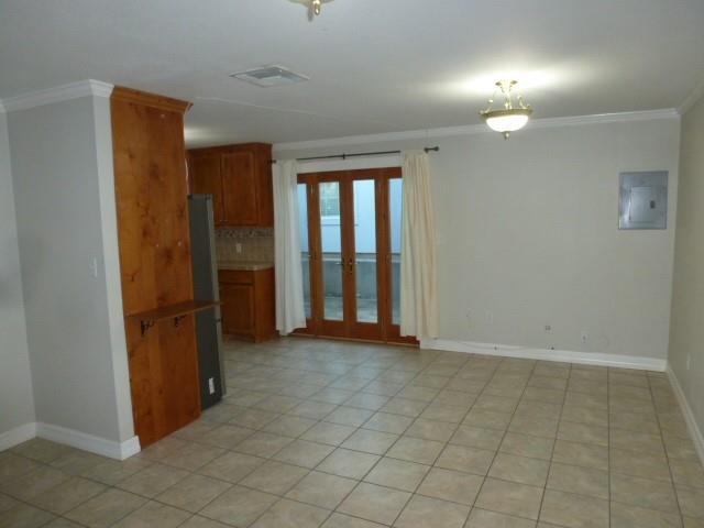 Building Photo - 211-C S Meadowlark St