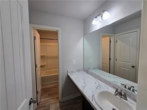 Building Photo - 647 Skye Dr