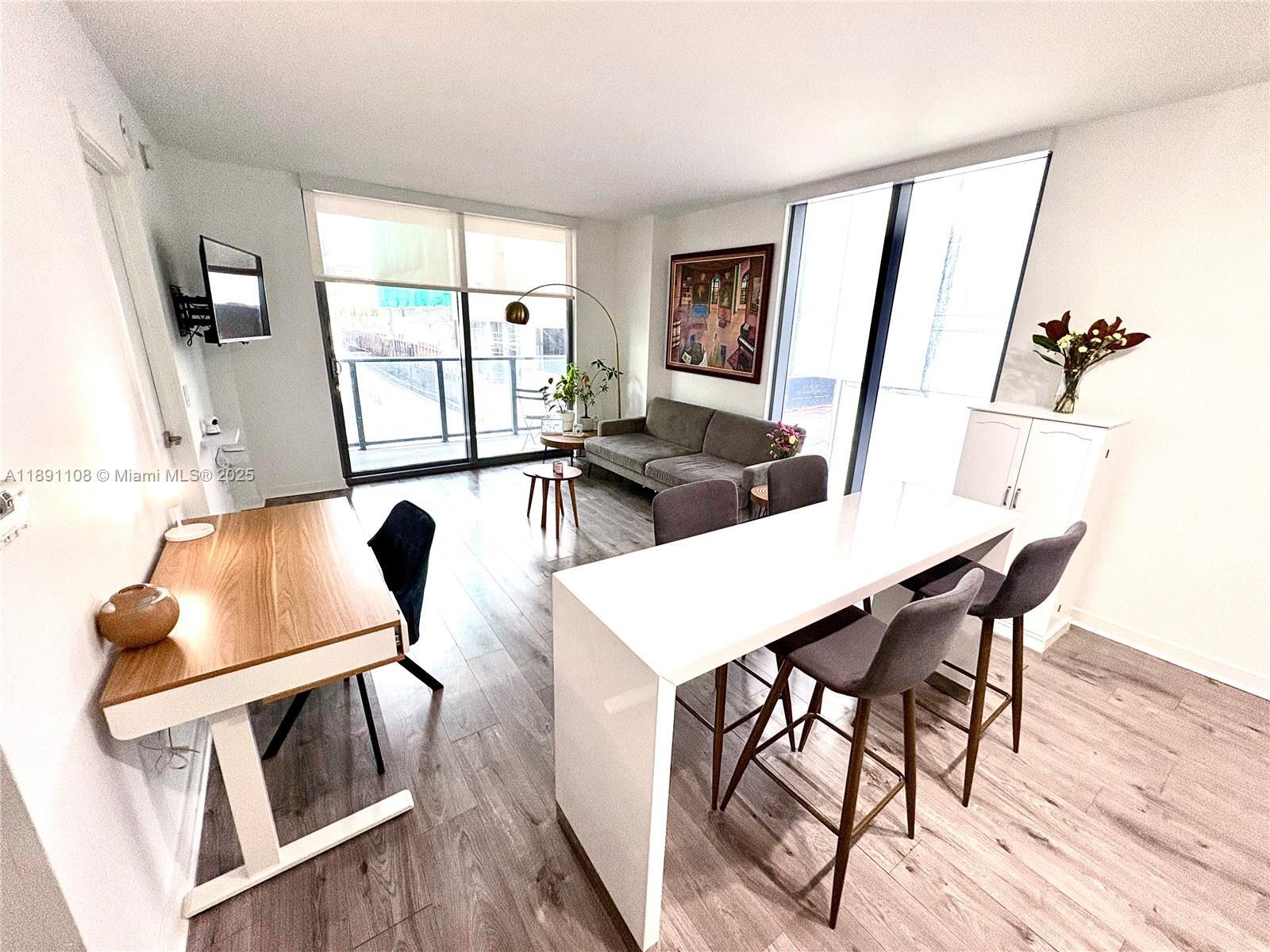 Building Photo - 31 SE 5th St