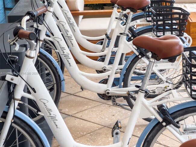 Building Photo - 6899 Collins Ave