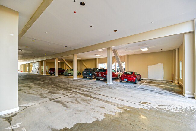 Building Photo - Gorgeous 2 bedroom very spacious condo at ...