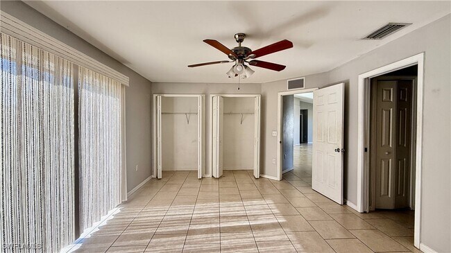 Building Photo - 528 Peerless Cir