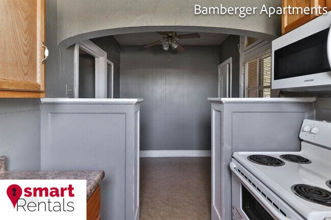 Building Photo - 3864 Bamberger Ave