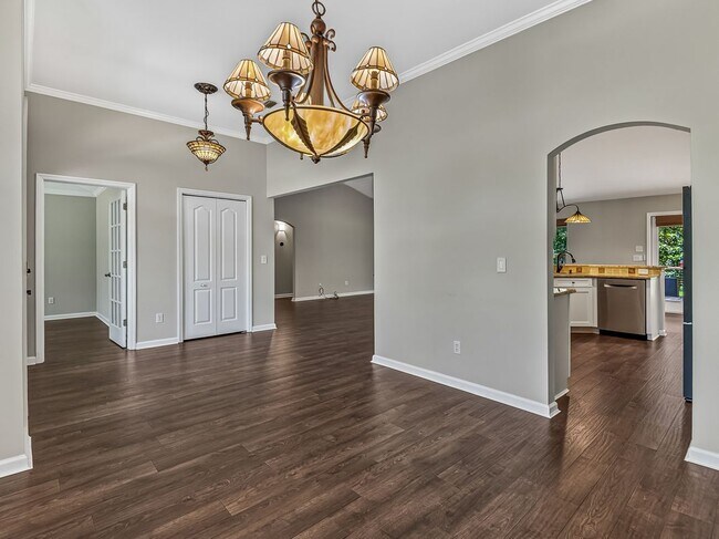 Building Photo - 6326 Glasgow Dr
