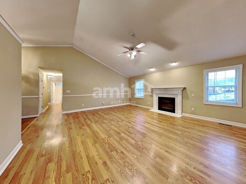 Building Photo - 1206 Saura Ct