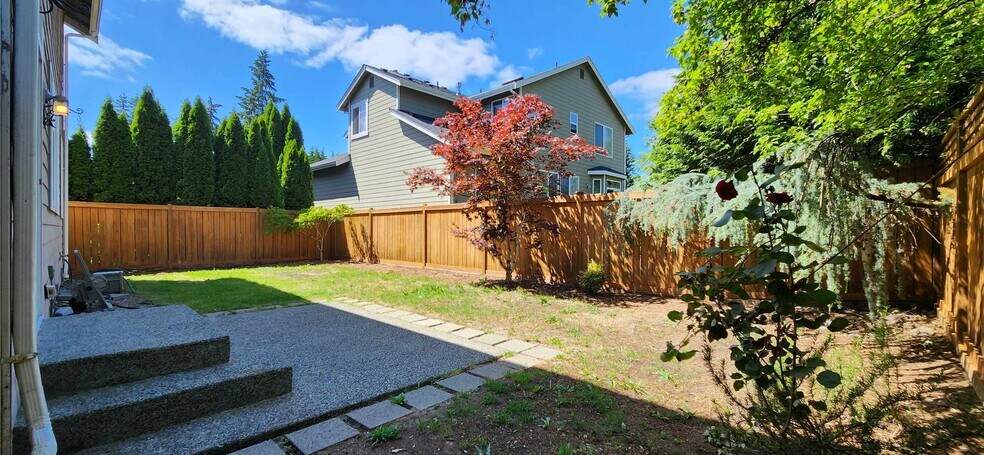 Building Photo - 12956 NE 200th Pl