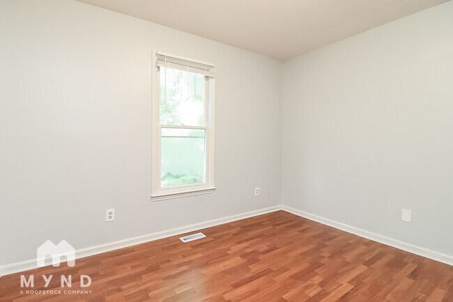 Building Photo - 303 Indian Springs Dr