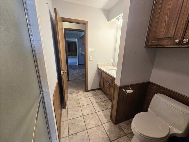 Building Photo - 4009 Cherry Hill Ln