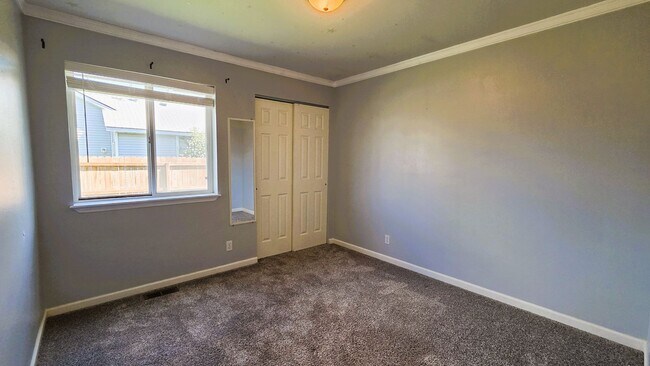 Building Photo - 3-Bedroom Rancher in Hayden