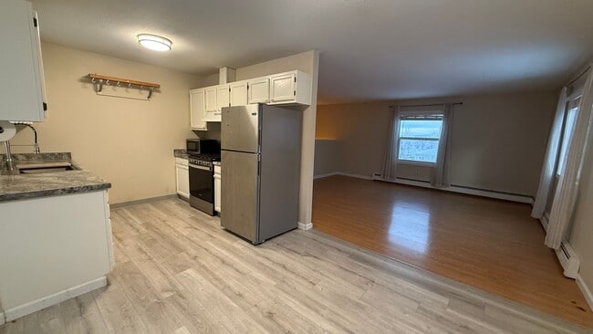 Building Photo - A spacious (4) bedroom corner lot home in Chugiak!