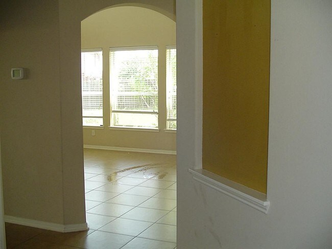 Building Photo - 10930 Reston Point Dr
