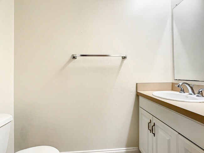 Building Photo - 4800 Rilma Ave